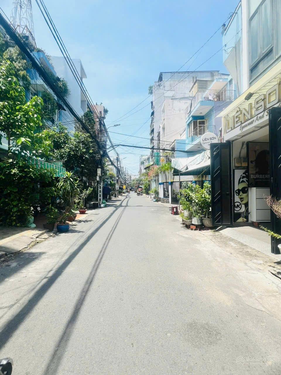 Thuê nhà HXH Tô Hiến Thành, Quận 10 - 4x16 (5 phòng, 3 wc, 4 tầng) - 30 tr/tháng Thuê nhà HXH Tô Hiến Thành, Quận 10 - 4x16 (5 phòng, 3 wc, 4 tầng) - 30 tr/tháng