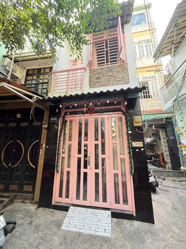 Nhà Bùi Thế Mỹ P10 Tân Bình, 1 trệt 2 lầu, sẵn HĐ thuê 7.5tr/tháng, giá 3.35 tỷ TL. LH 0876 410 ***