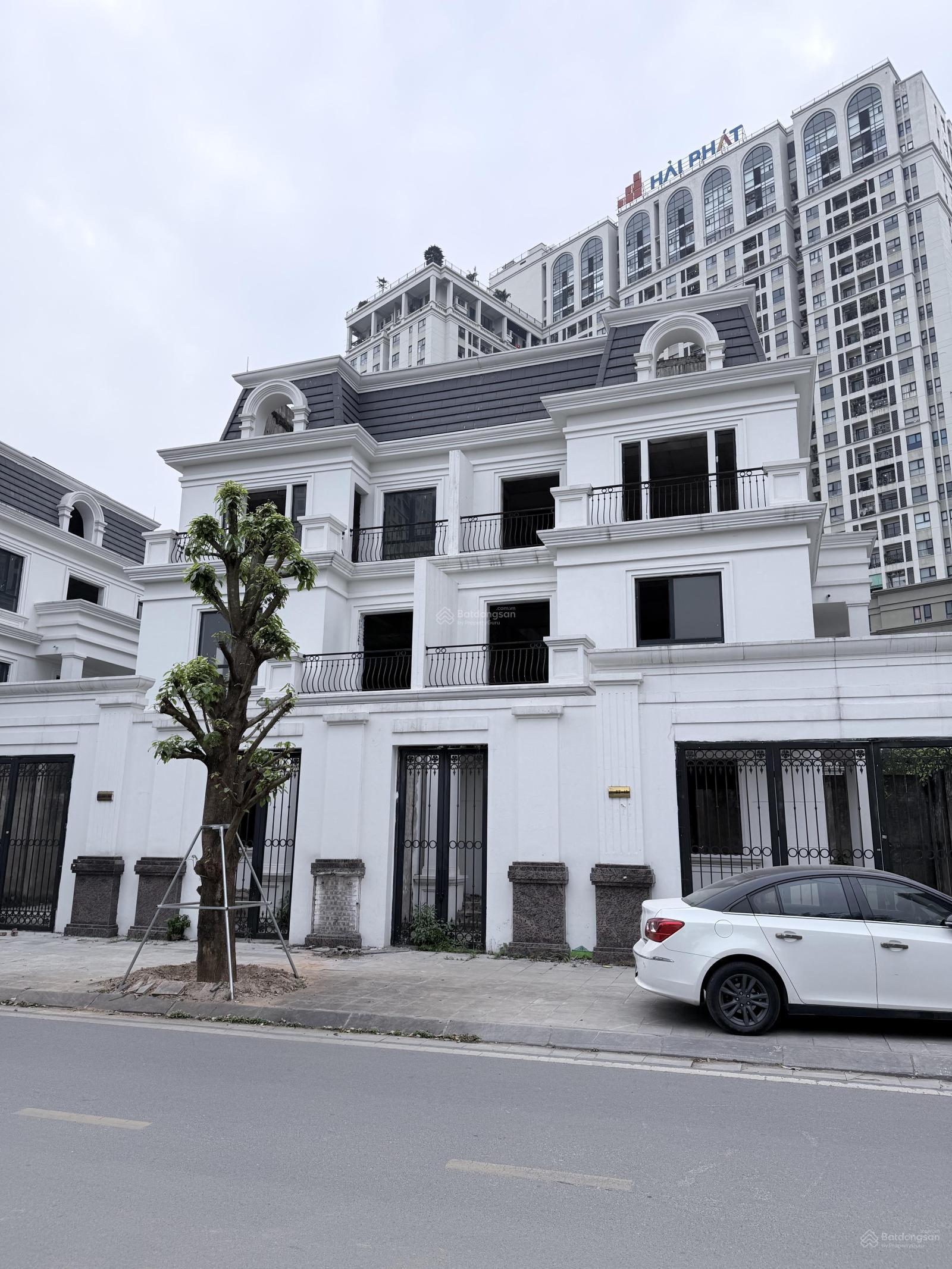 Hạ chào 2 tỷ, Căn song lập ban công Đông Nam, mặt tiền 10m, có gara ô tô, đường 13m, 2 vỉa hè riêng Hạ chào 2 tỷ, Căn song lập ban công Đông Nam, mặt tiền 10m, có gara ô tô, đường 13m, 2 vỉa hè riêng