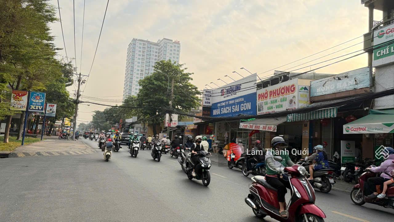 Bán nhà MT Thoại Ngọc Hầu, 20x55, 1100m2, gần Nguyễn Sơn, 125 tỷ