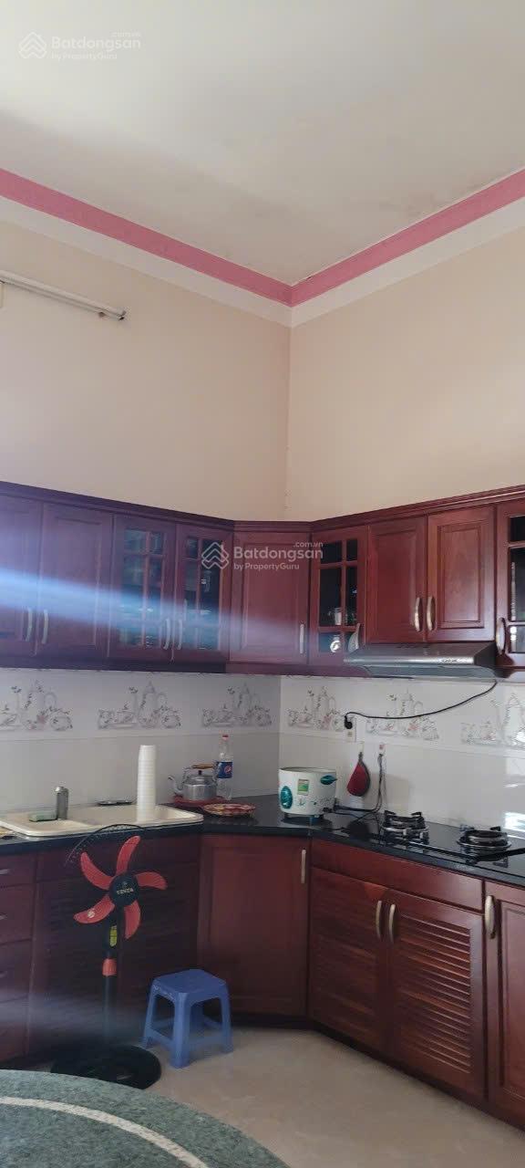 Bán Đất có Nhà biệt thự mặt tiền đường nhựa lớn tại Tp Gò Công, Tiền Giang. DT 4.600m2 giá 8,5tỷ TL