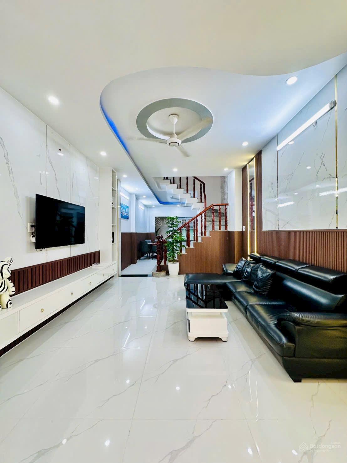 Nhà Đẹp Cần Bán - Đường Tô Ngọc Vân - Quận 12 cũ - Gần trường chợ và các tiện ích khác