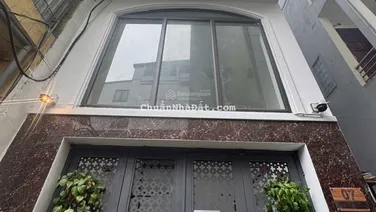 E CẦN BÁN NHÀ NGỌC LÂM,THANG MÁY,90M , 17 PHÒNG CHO THUE,DÒNG TIỀN1.2 TỶ/NĂM, 15 M RA MẶT PHỐ,24XTY