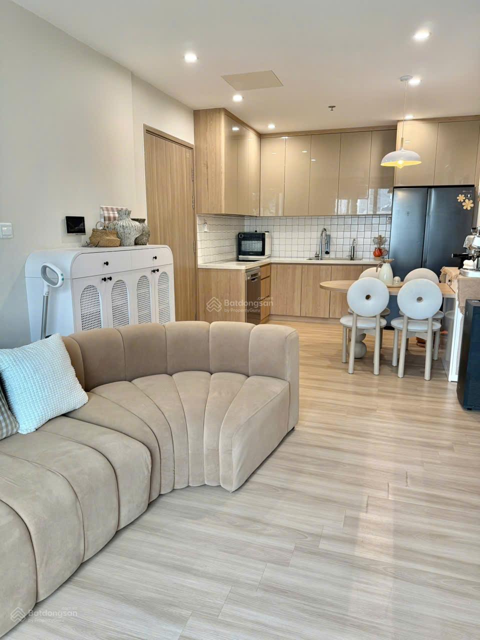 Chính chủ bán căn 3 pn full đồ như ảnh chuẩn 100%, đồ như mới toà S2.01, hướng mát LH 0987 770 ***