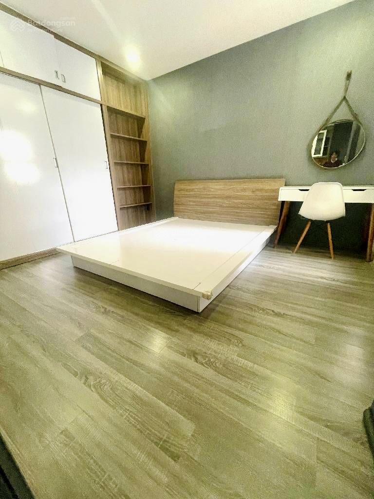 Cần bán chung cư Bàu Cát 2, ngay Đồng Đen khu Bàu Cát, sổ hồng đầy đủ, có thang máy, 2PN 60m2