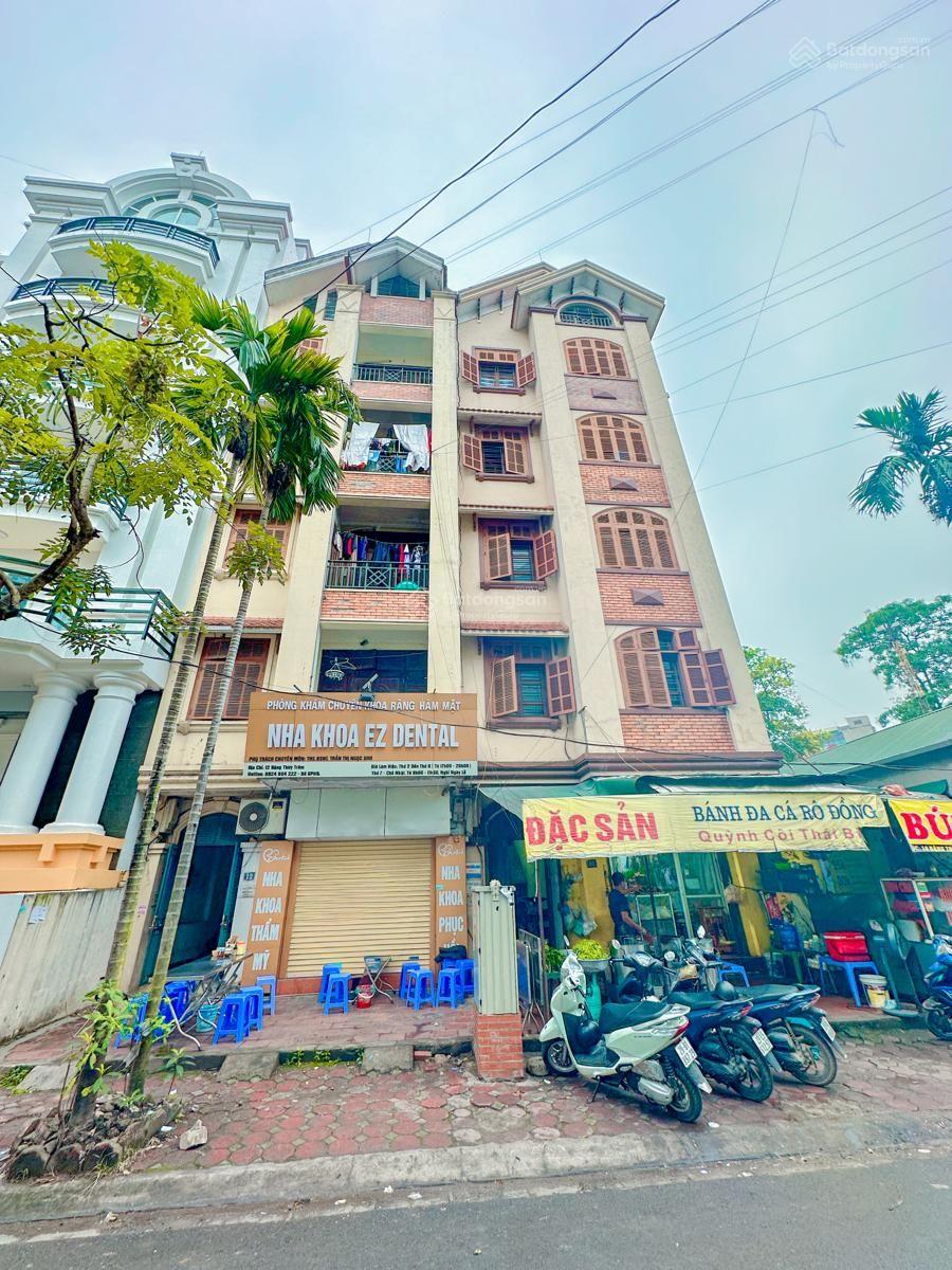 Bán nhà mặt phố Đặng Thùy Trâm, Cầu Giấy: 135m2 - 79 tỷ - đường ô tô 2 chiều, vỉa hè rộng - 15m MT