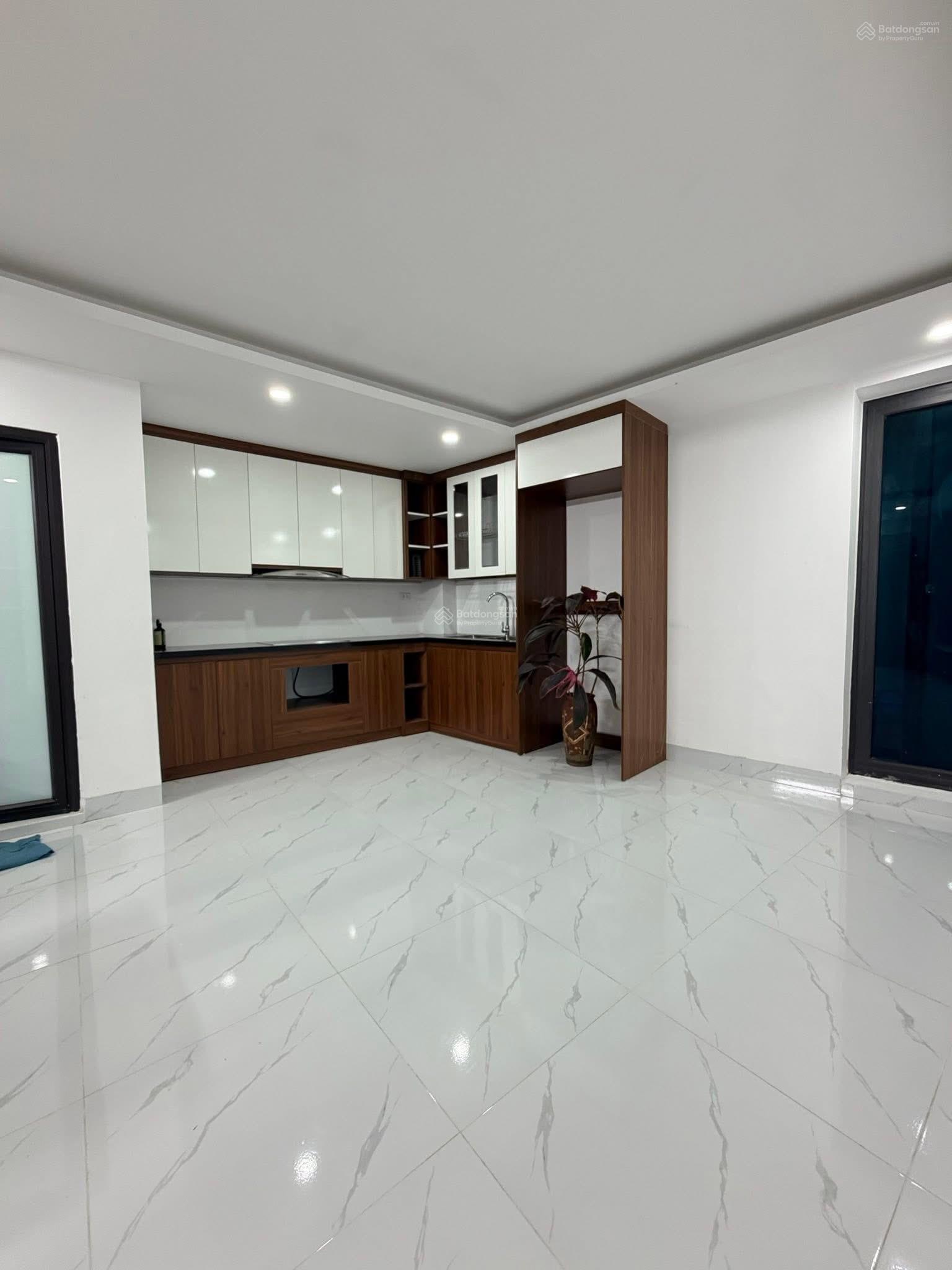 SIÊU PHẨM NHÀ ĐẸP PHỐ PHAN KẾ BÍNH BA ĐÌNH 48M 5 TẦNG NHỈNH 13 TỶ SÁT OTO KD VP LH 0972 472 ***