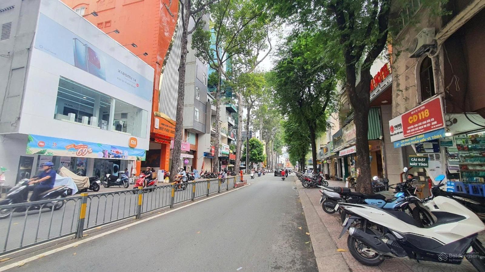 Cần bán nhà mMT Tôn Thất Tùng, P.Phạm Ngũ Lão, Q1. DT: 4.5x20m, 8 tầng. Gía bán 75 Tỷ