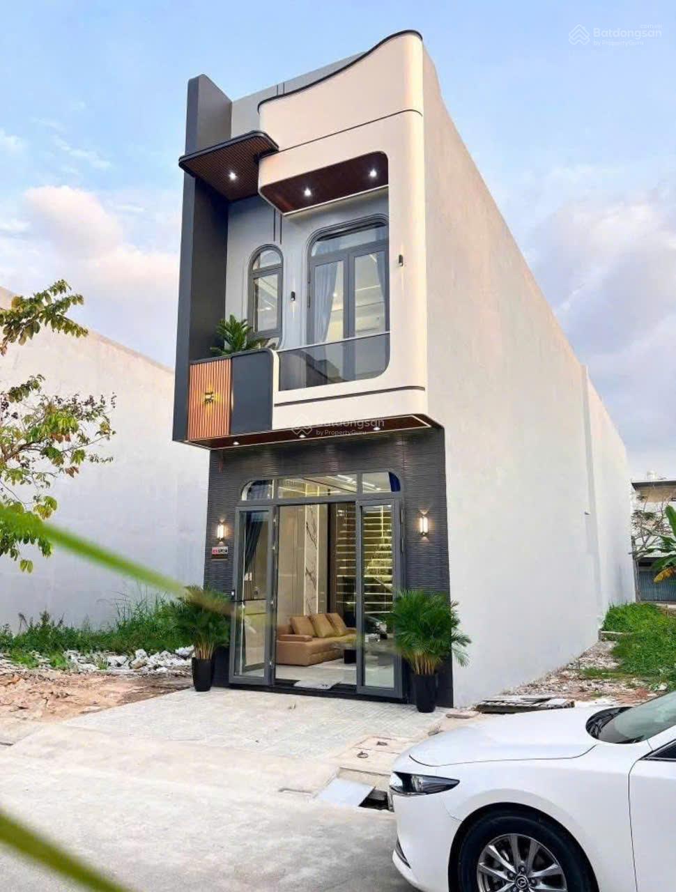 BÁN NHÀ ĐẸP BÌNH DƯƠNG  SỔ HỒNG RIÊNG  VÀO Ở NGAY