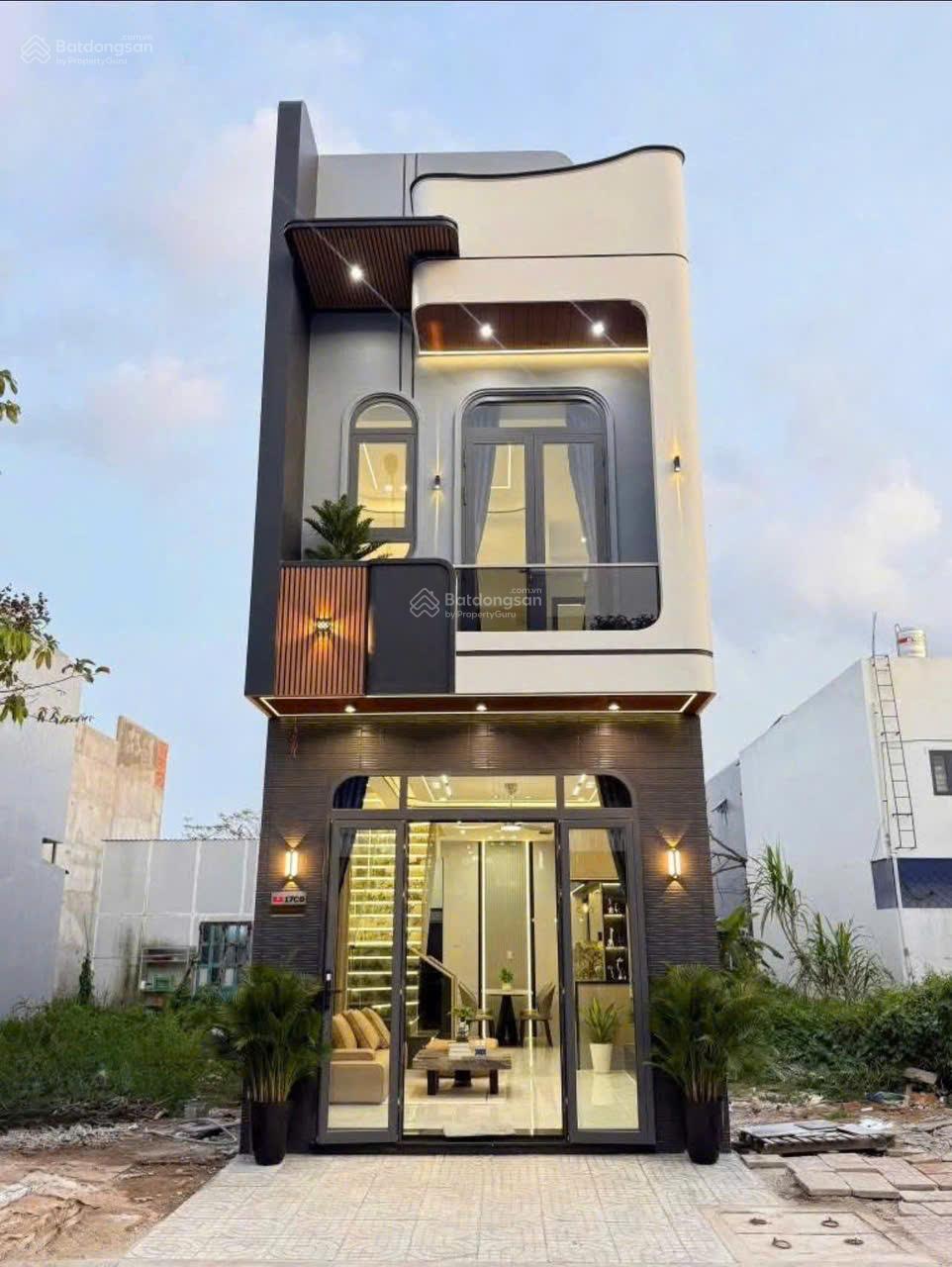 BÁN NHÀ ĐẸP BÌNH DƯƠNG  SỔ HỒNG RIÊNG  VÀO Ở NGAY