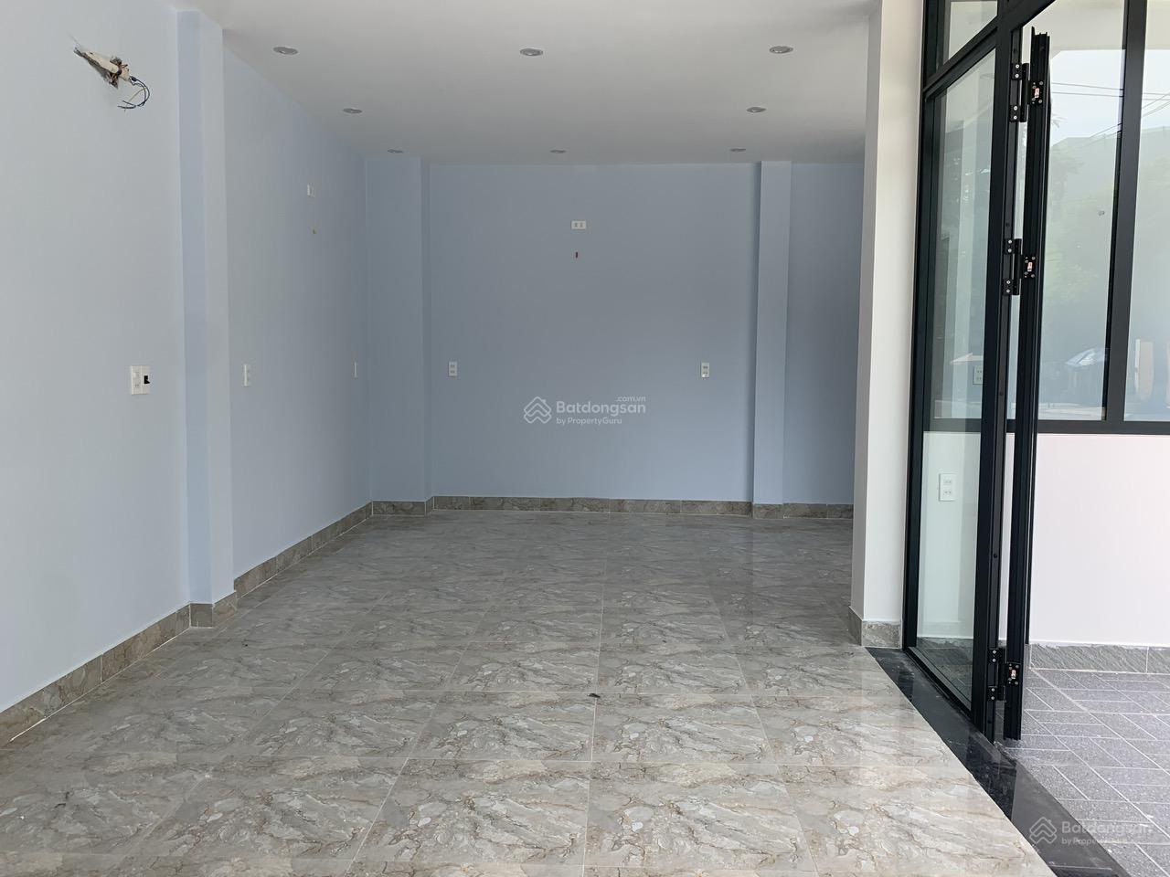 Căn nhà phố góc 2 mặt tiền Phan Bá Phiến , sát bãi biển Sơn Trà chỉ 100m . Giá 12 tỷ