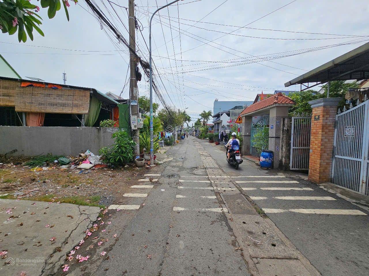 Đất mặt tiền đường Nguyễn Văn Trỗi Phường Dĩ An TP Dĩ An Đất mặt tiền đường Nguyễn Văn Trỗi Phường Dĩ An TP Dĩ An