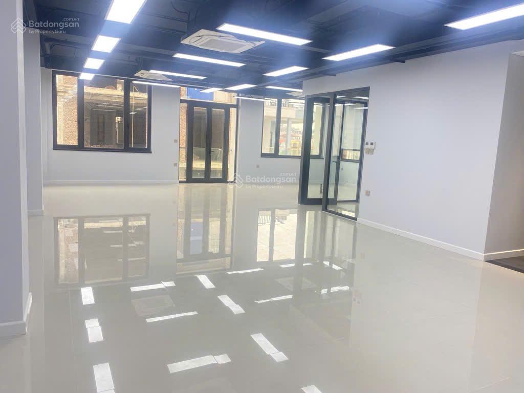 SIÊU HIẾM! Bán tòa nhà phố Lê Văn Lương  90m²  8 tầng thang máy  vị trí đắc địa  50 tỷ