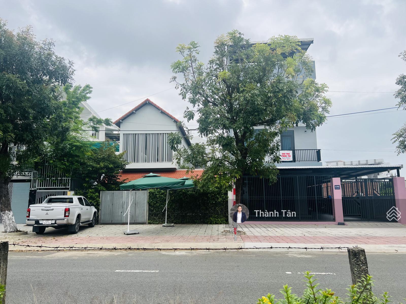 Chủ vay ngân hàng nên cần bán gấp BT 267m2 thương lượng mạnh Chủ vay ngân hàng nên cần bán gấp BT 267m2 thương lượng mạnh