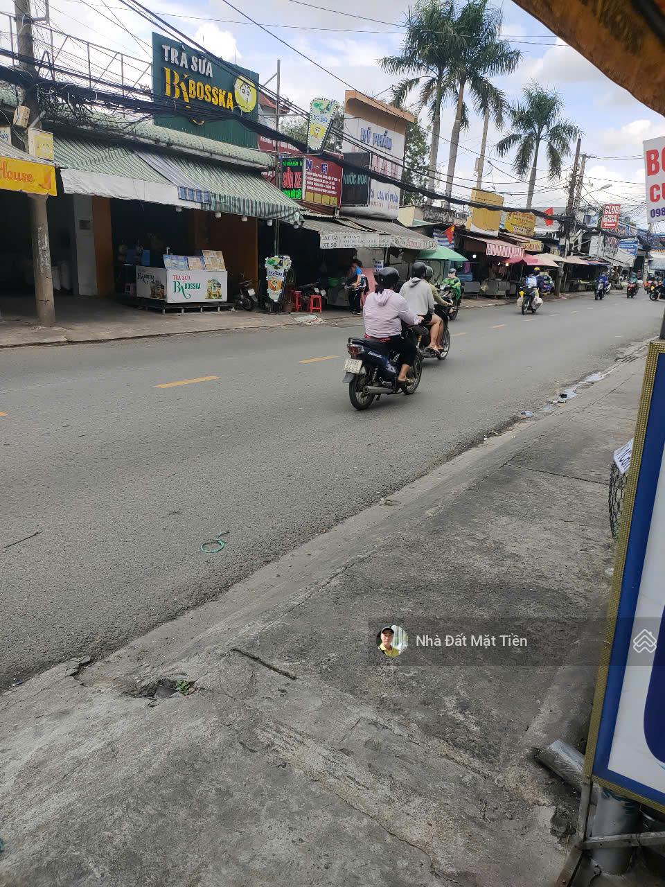 HOT - Nhà DT 6m*23m mặt tiền Phan Văn Hớn ngay chợ Đại Hải Hóc Môn