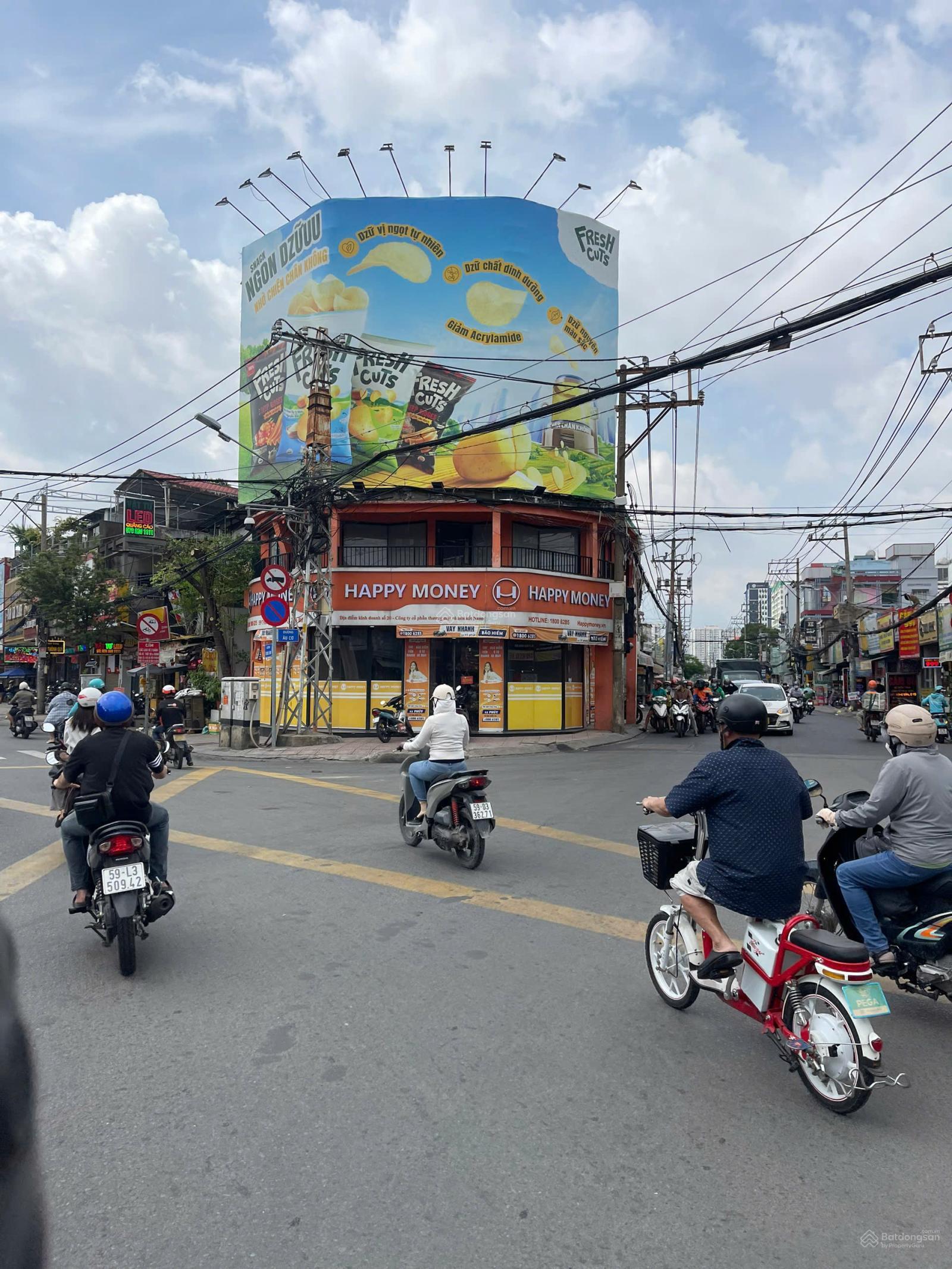 Bán Nhà MT ngay Võ Oanh, Bình Thạnh - 11x12m - CN 127m - 3 Tầng - HĐ 100tr/th - Chỉ 40 Tỷ