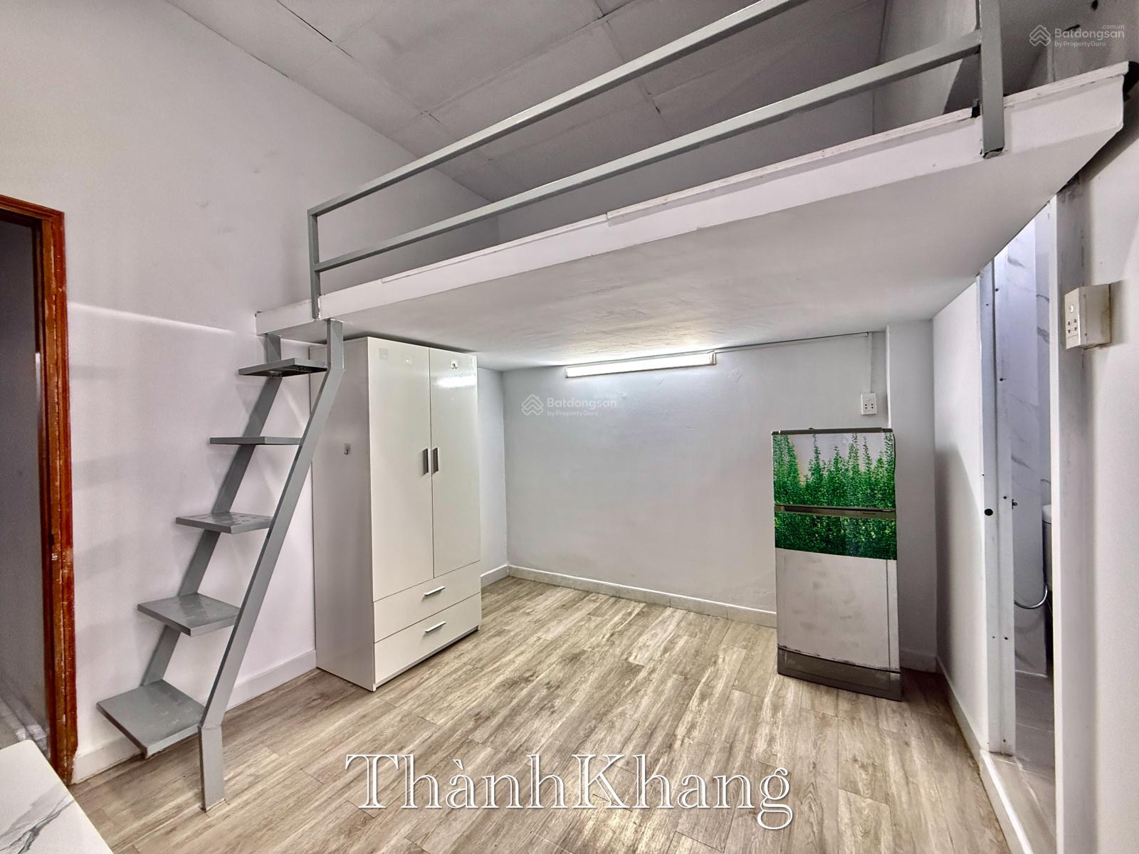 Cho thuê căn hộ gác bancol, tách bếp, full nội thất, rộng 27m2, ngay chợ Bàn Cờ Q3