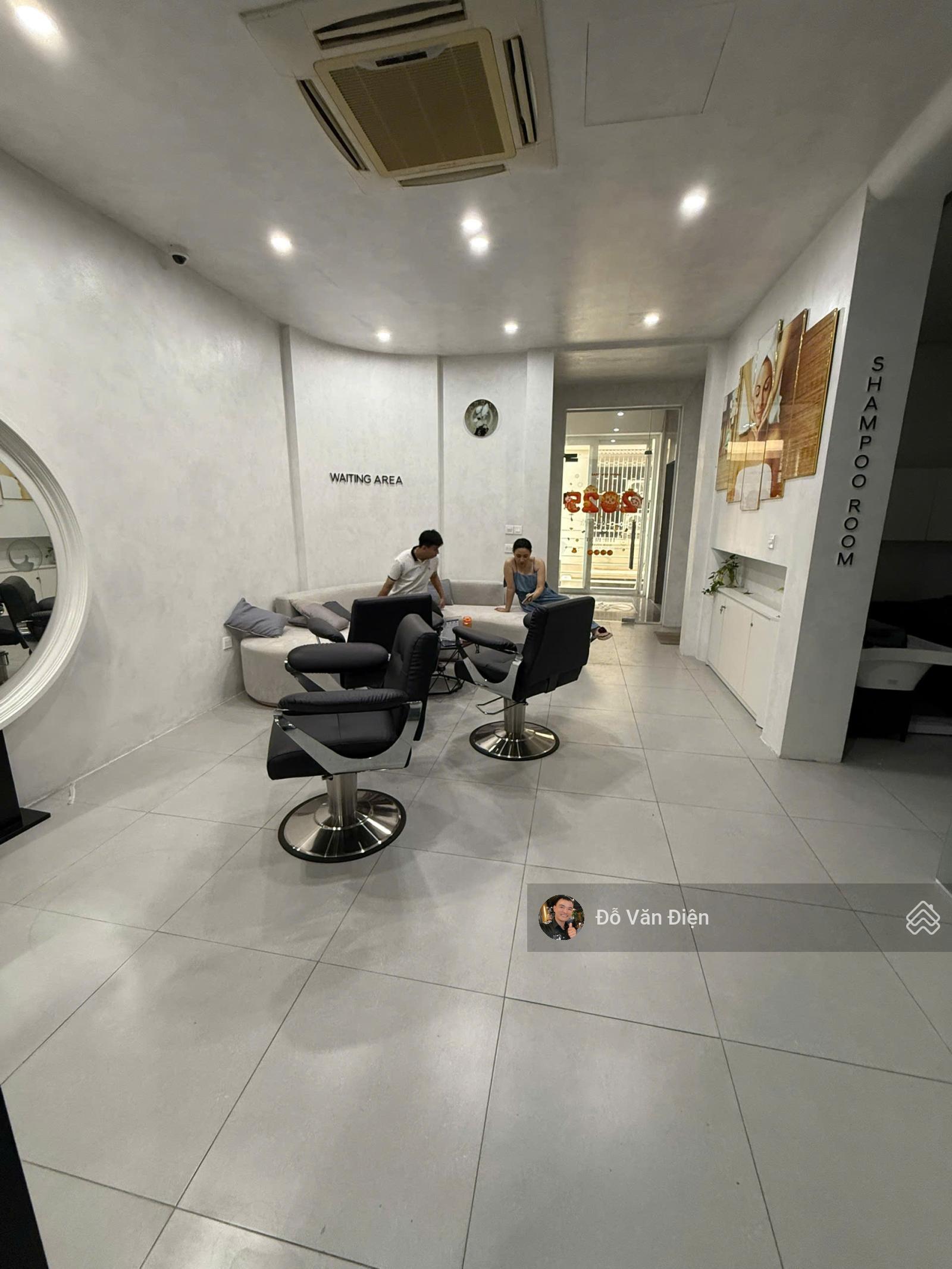 Cho thuê nhà mặt phố Đào Tấn 60m x 4 tầng mặt tiền gần 5m. hàng ăn , siêu thị, spa, vị trí hiếm !