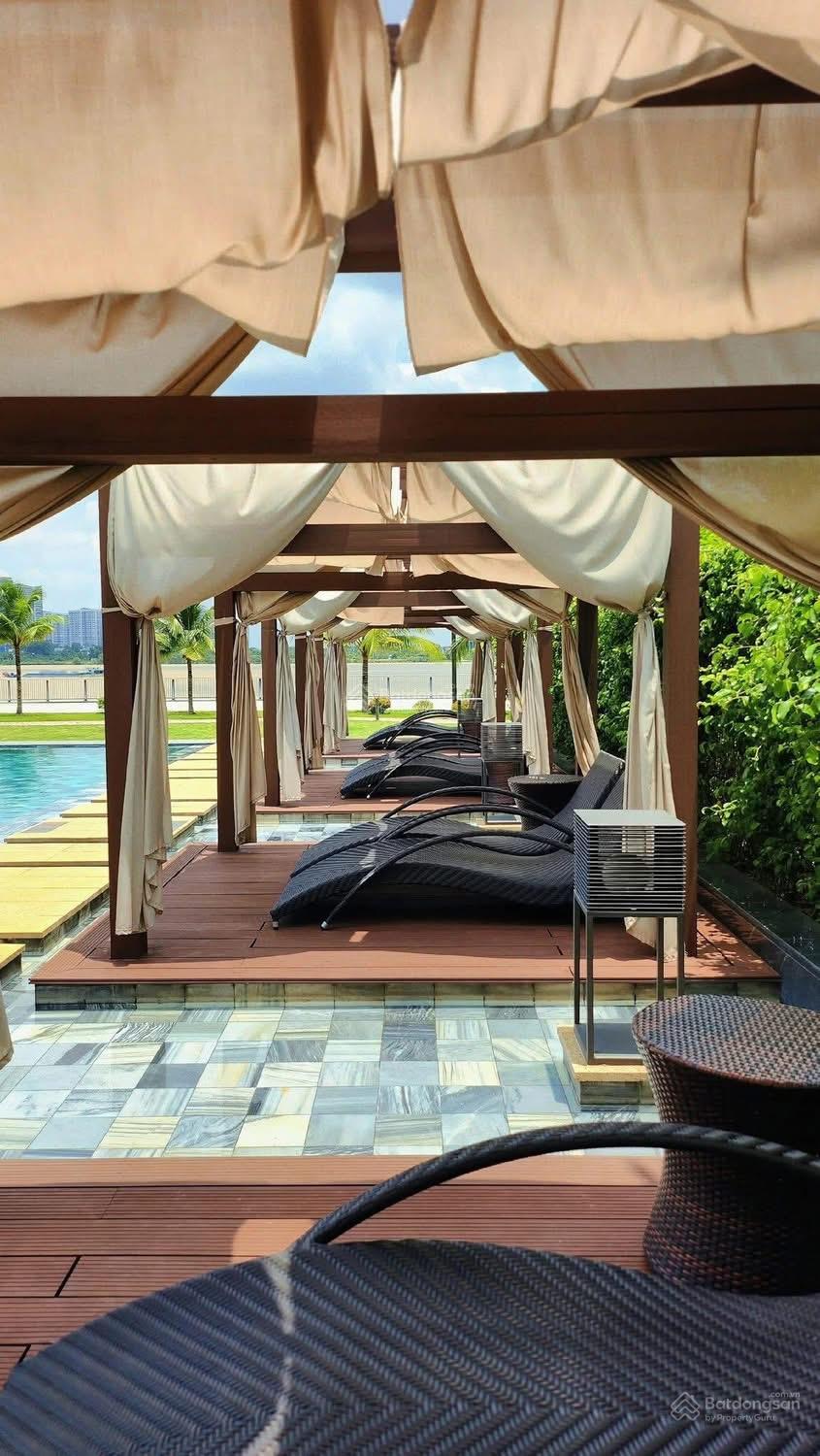 Nhà phố vườn Izumi City đã có sổ bán chuyển nhượng lại căn ngang 6 giá 7 tỷ 250 , 1 trệt 2 lầu Nhà phố vườn Izumi City đã có sổ bán chuyển nhượng lại căn ngang 6 giá 7 tỷ 250 , 1 trệt 2 lầu