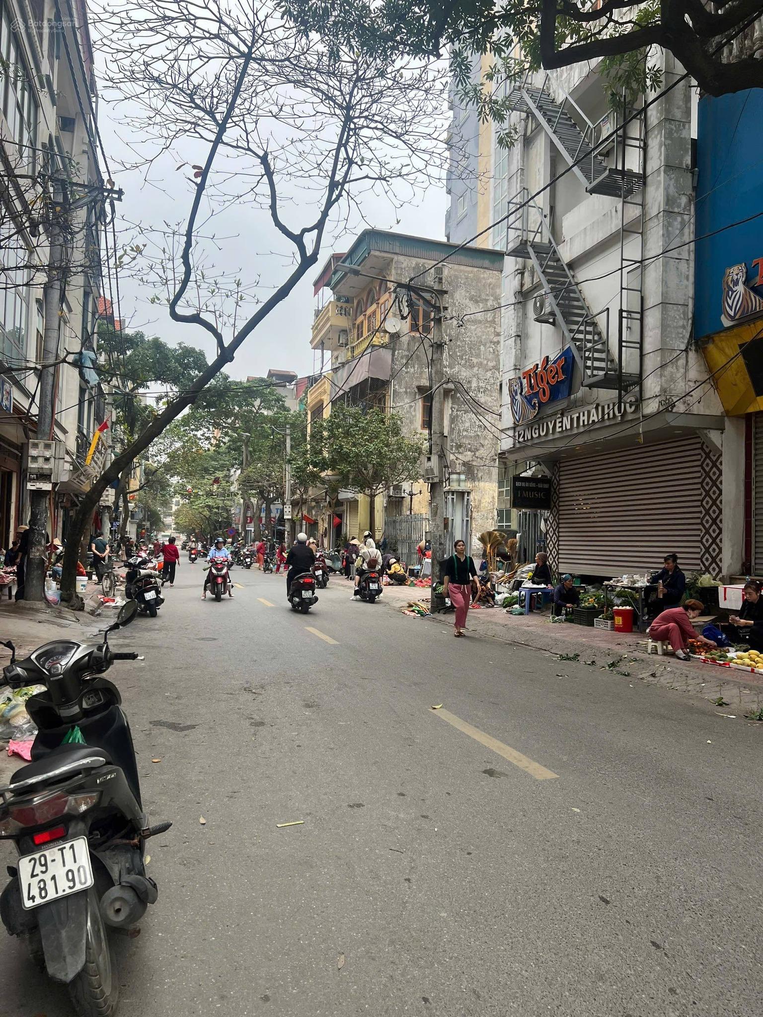 GIẢM 2 TỶ MẶT PHỐ GẦN QUẬN ỦY HÀ ĐÔNG 60M2 MT 5M KINH DOANH SẦM UẤT GIÁ ĐẦU TƯ GIẢM 2 TỶ MẶT PHỐ GẦN QUẬN ỦY HÀ ĐÔNG 60M2 MT 5M KINH DOANH SẦM UẤT GIÁ ĐẦU TƯ