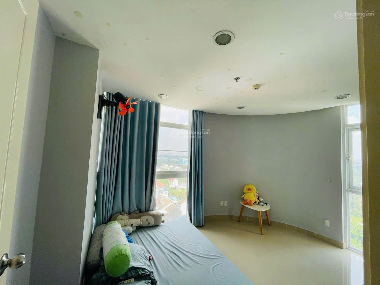 Cho thuê CH Conic Skyway 2PN 1WC có nội thất giá 7.5 triệu/tháng.