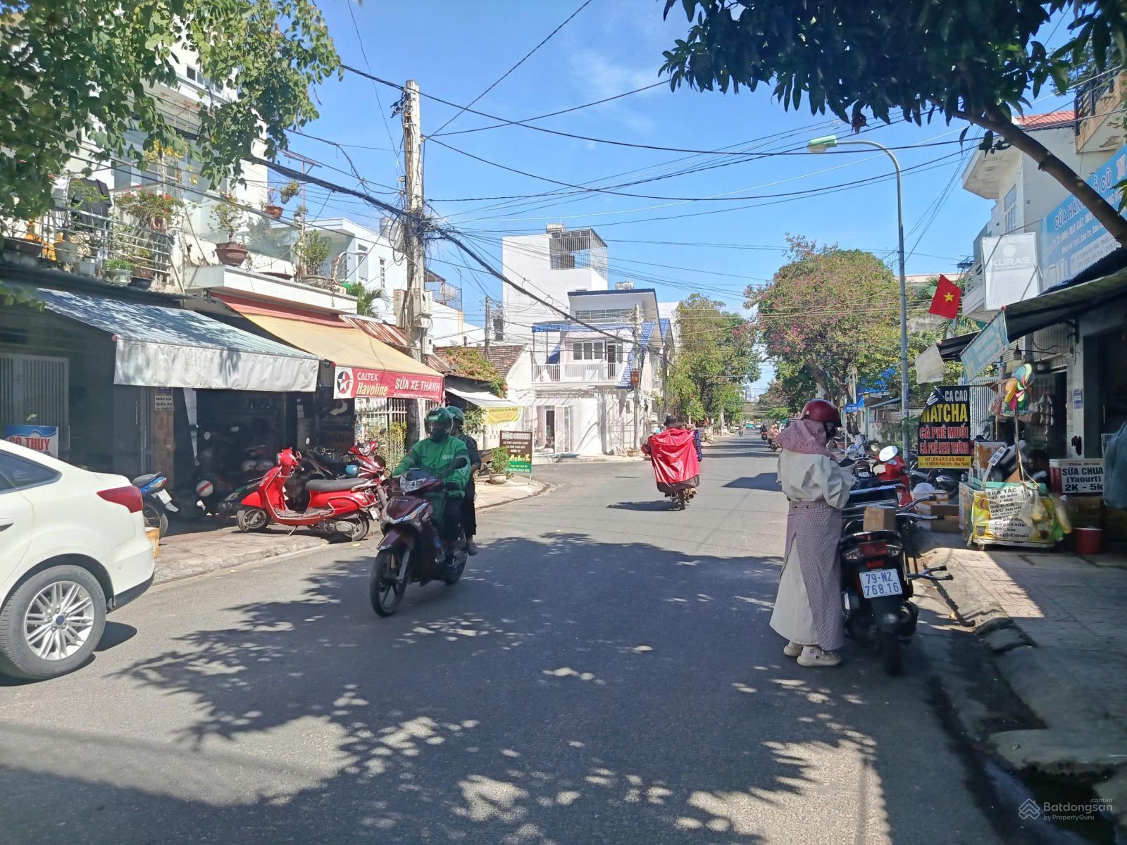 BÁN NHÀ VỊ TRÍ ĐẸP PHƯỚC LONG Mặt tiền Trương Hán Siêu khu dân cư hiện hữu