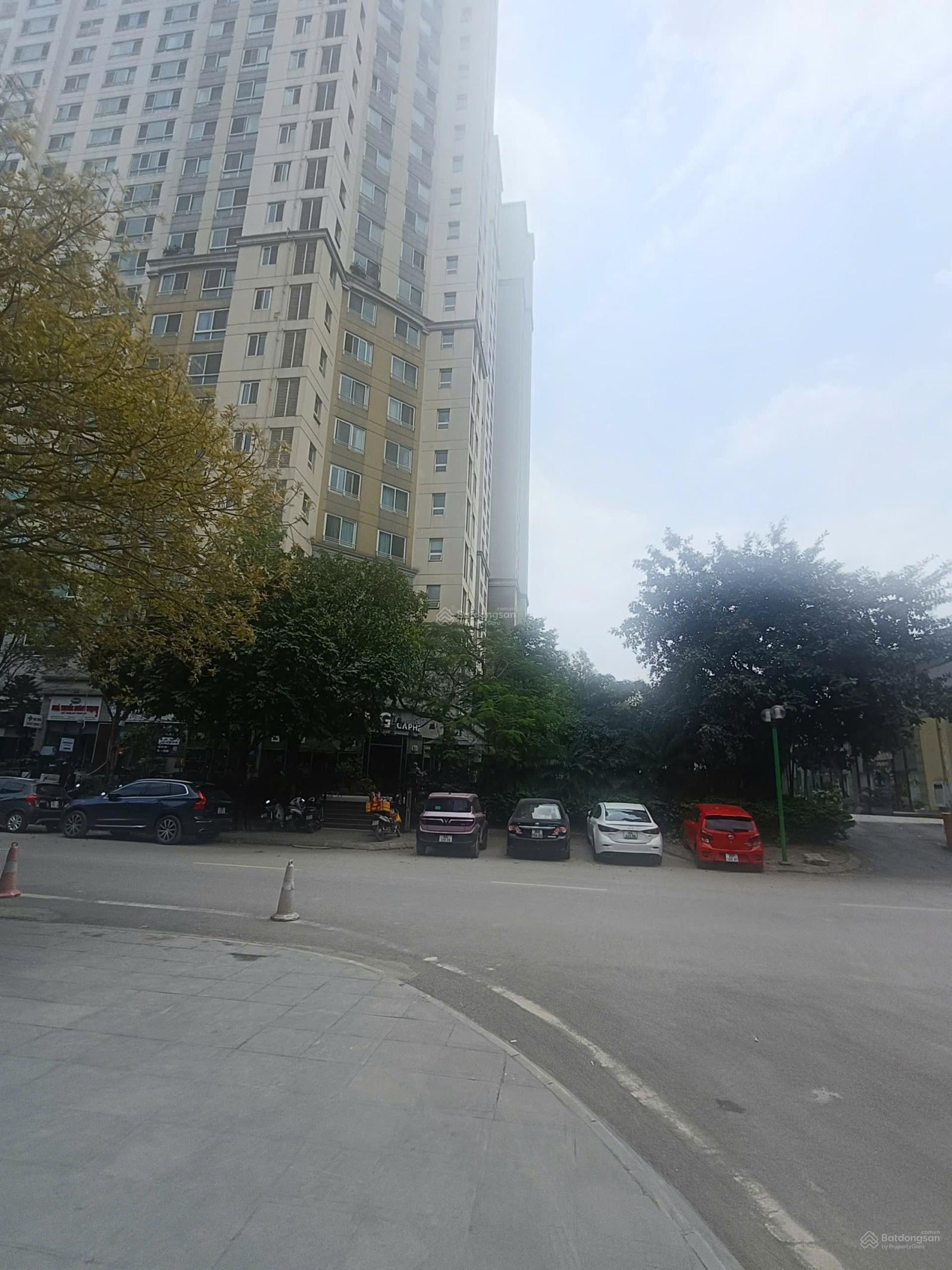 Bán nhà C4 Chân Chung cư Huyndai Tô Hiệu 52m2, 2 mặt đường đường 12m vỉa hè 15,6 tỷ Bán nhà C4 Chân Chung cư Huyndai Tô Hiệu 52m2, 2 mặt đường đường 12m vỉa hè 15,6 tỷ