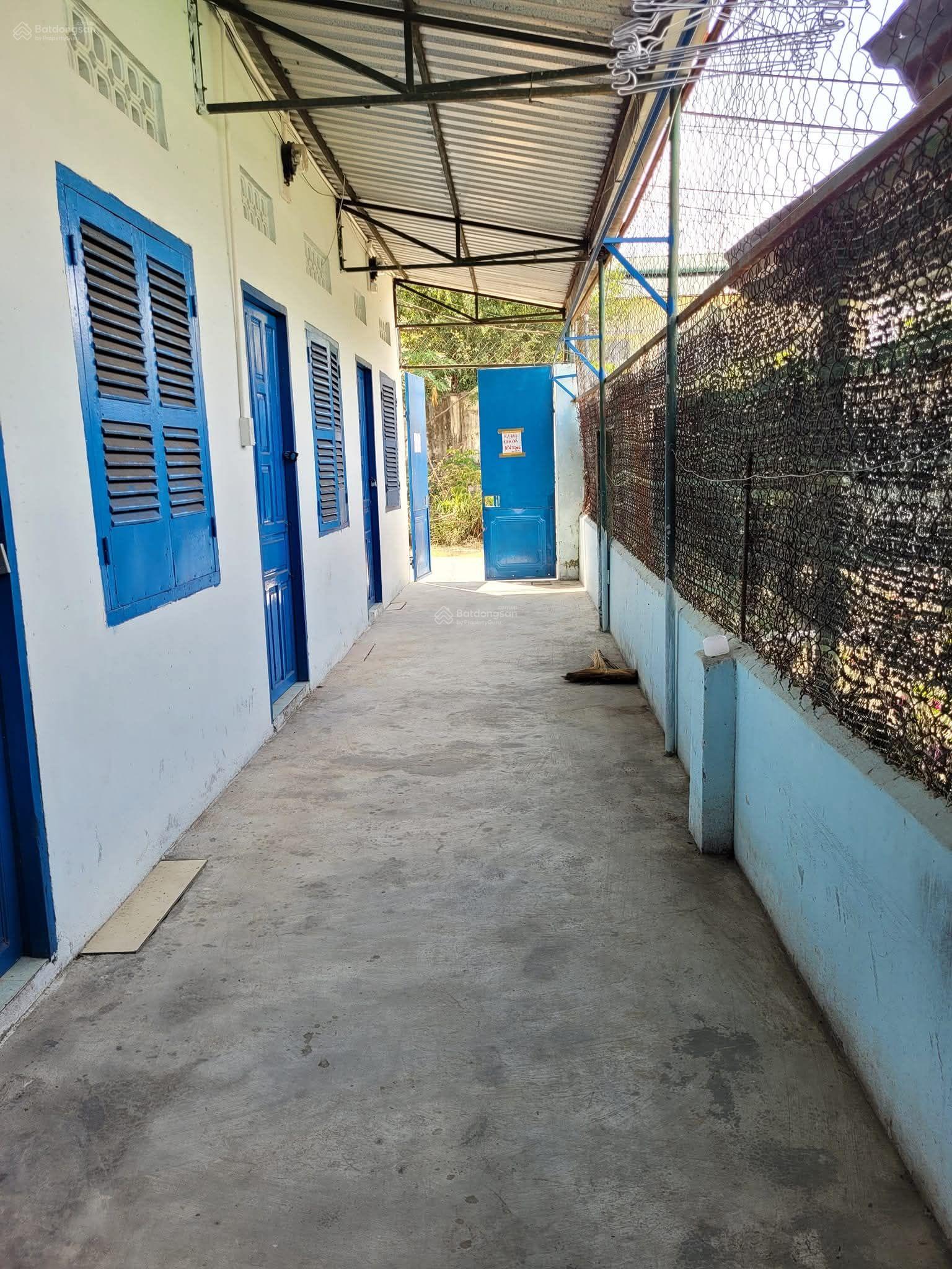 Bán dãy trọ 7 phòng 167m2 ngang 7.5m ở đường Nguyễn Xiển Nha Trang, giá 4.5ty