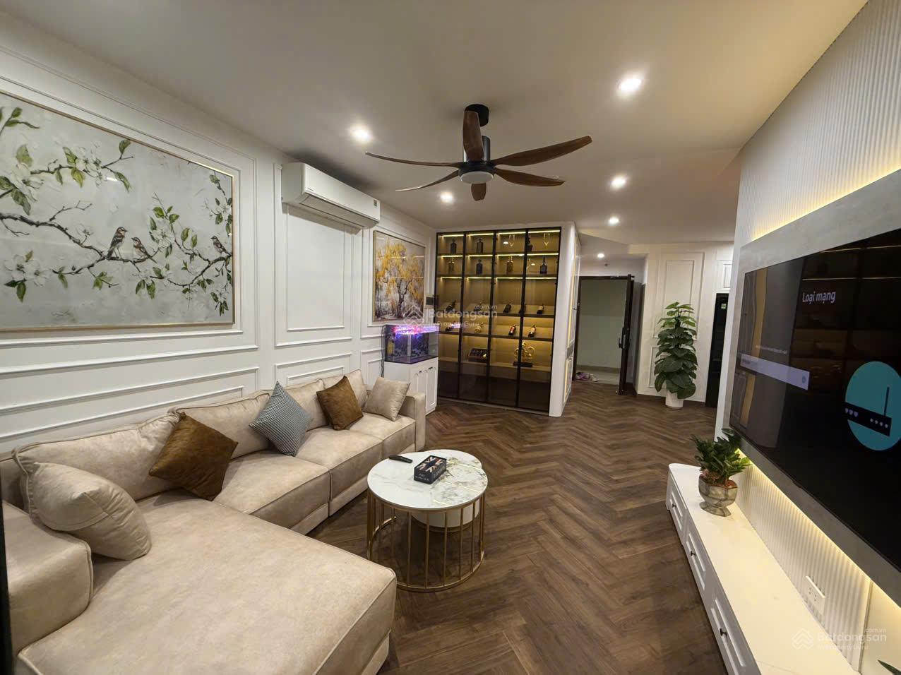 Bán căn hộ chung cư FLC Complex 36 Phạm Hùng, 9.9 tỷ, 98m2, giá ưu đãi, chính chủ. Hot