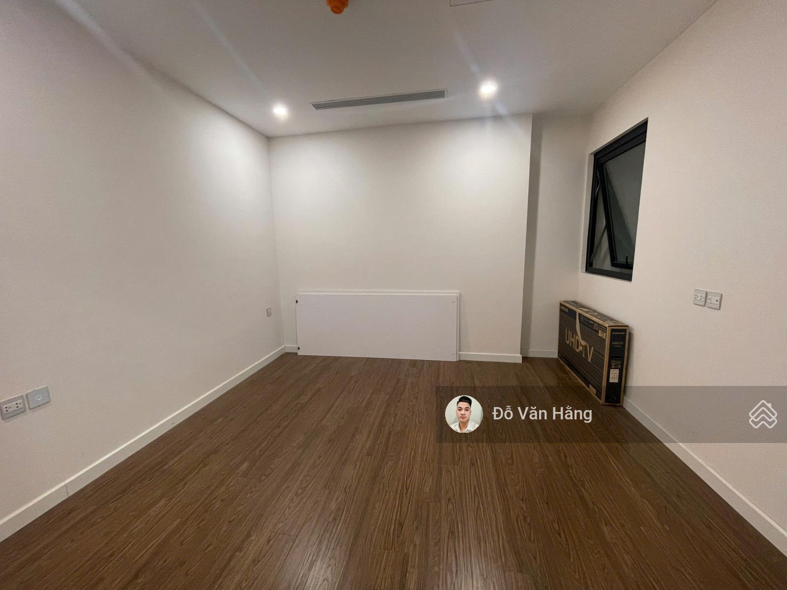 CHO THUÊ CĂN 2 NGỦ ĐỒ CƠ BẢN VIEW SÔNG HỒNG 80M2 GIÁ 15 TRIỆU/THÁNG - VÀO ĐƯỢC NGAY