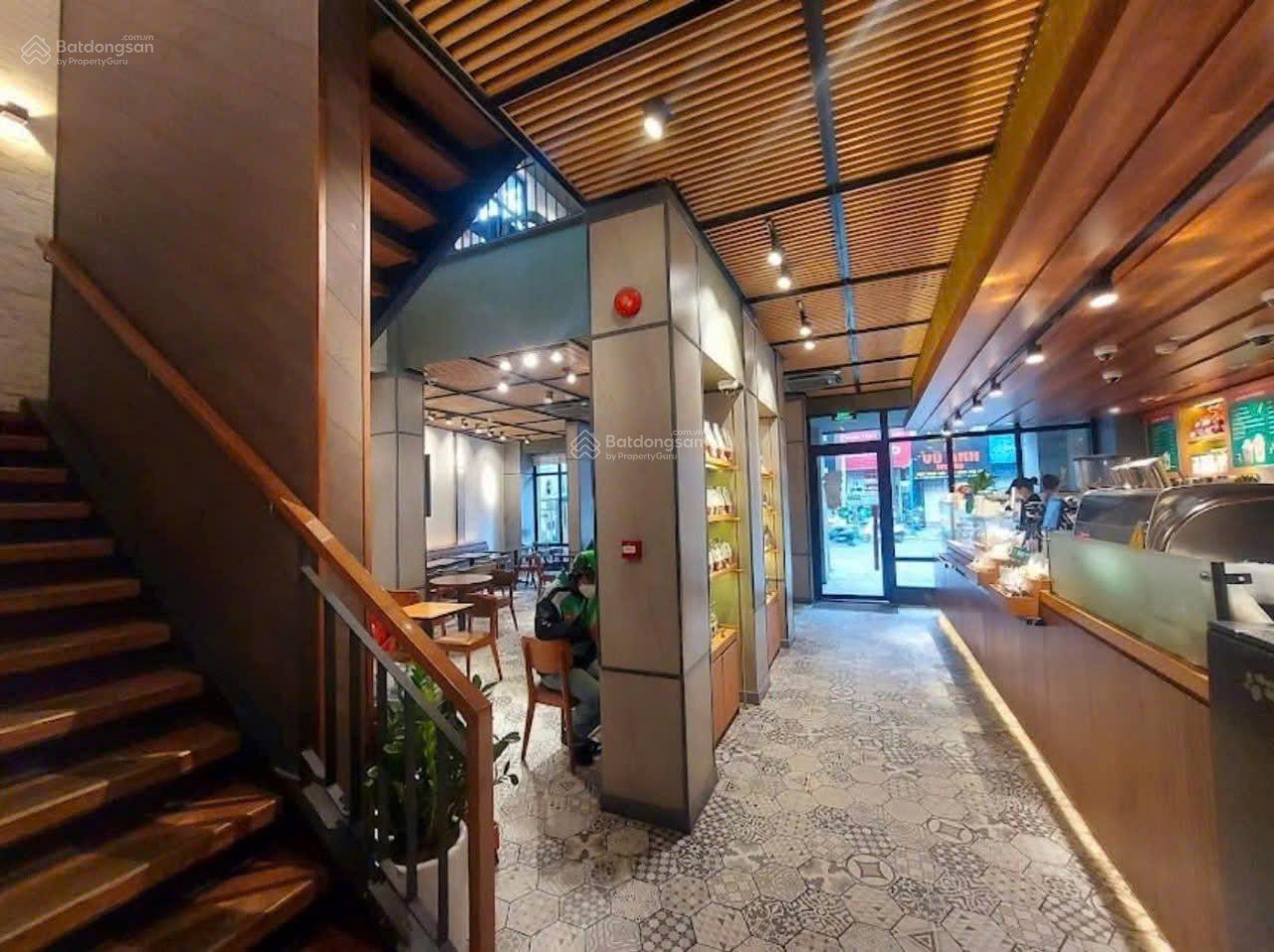 Cho thuê Nhà phố ngang 18 dài 18m tại 46 Trần Quang Khải ,P.Tân Định, Quận 1