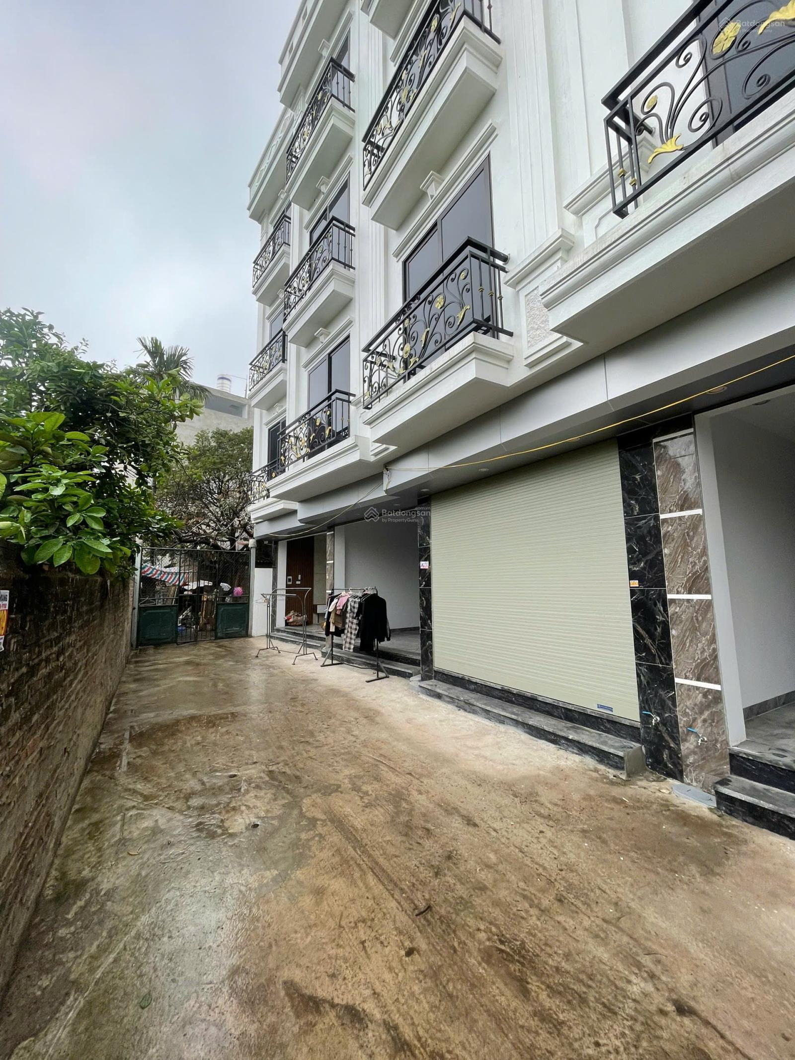 Nhà đẹp- xây mới gần cầu Tân Phú DT45m*4T Ôtô con lùi cửa, gần Ủy Ban, Trường, chợ-hướng Nam mát mẻ