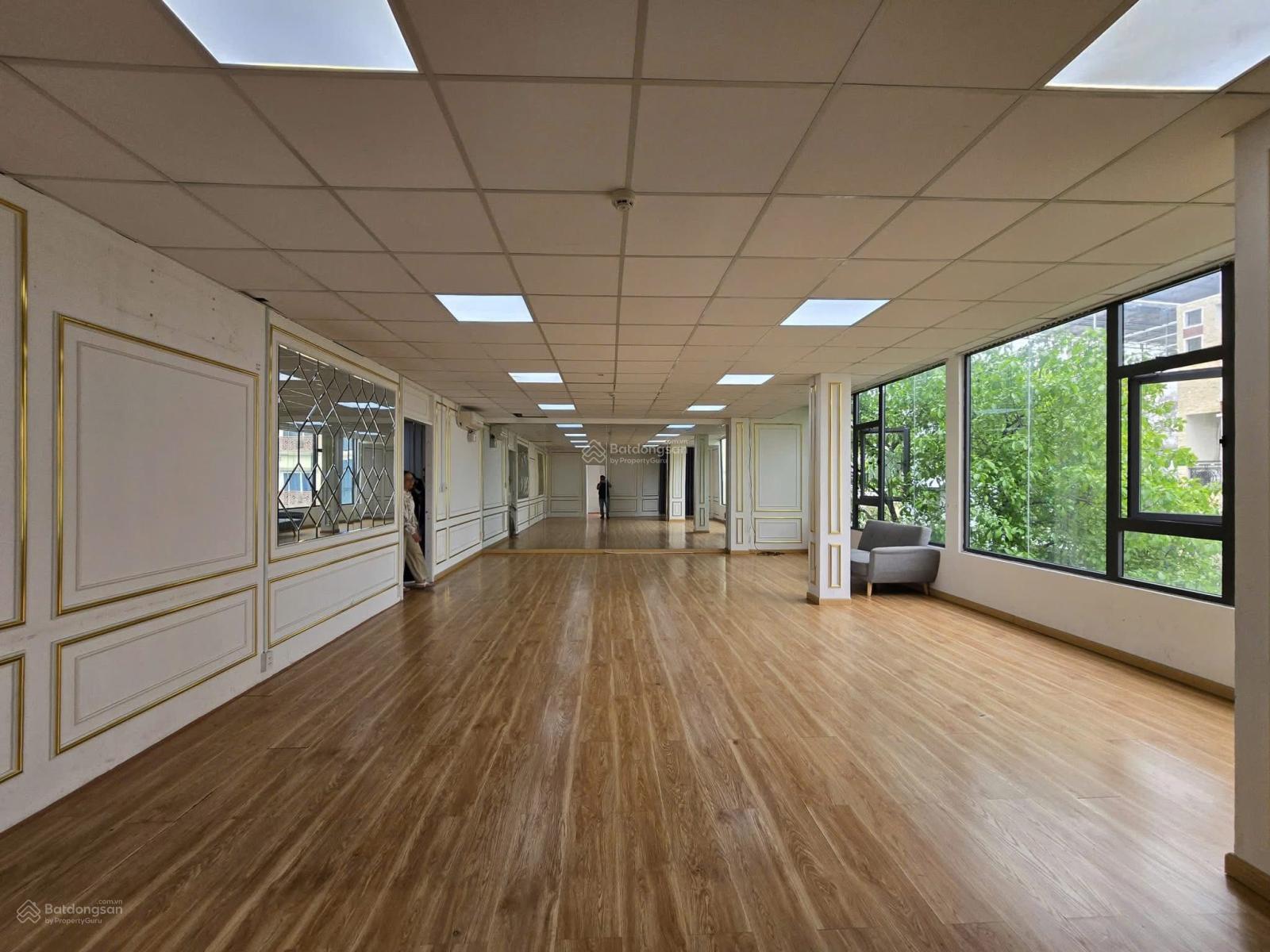 BQL Tòa nhà Cho thuê văn phòng Thái Hà 100m²  Giá 17 triệu  Vị trí trung tâm Đống Đa