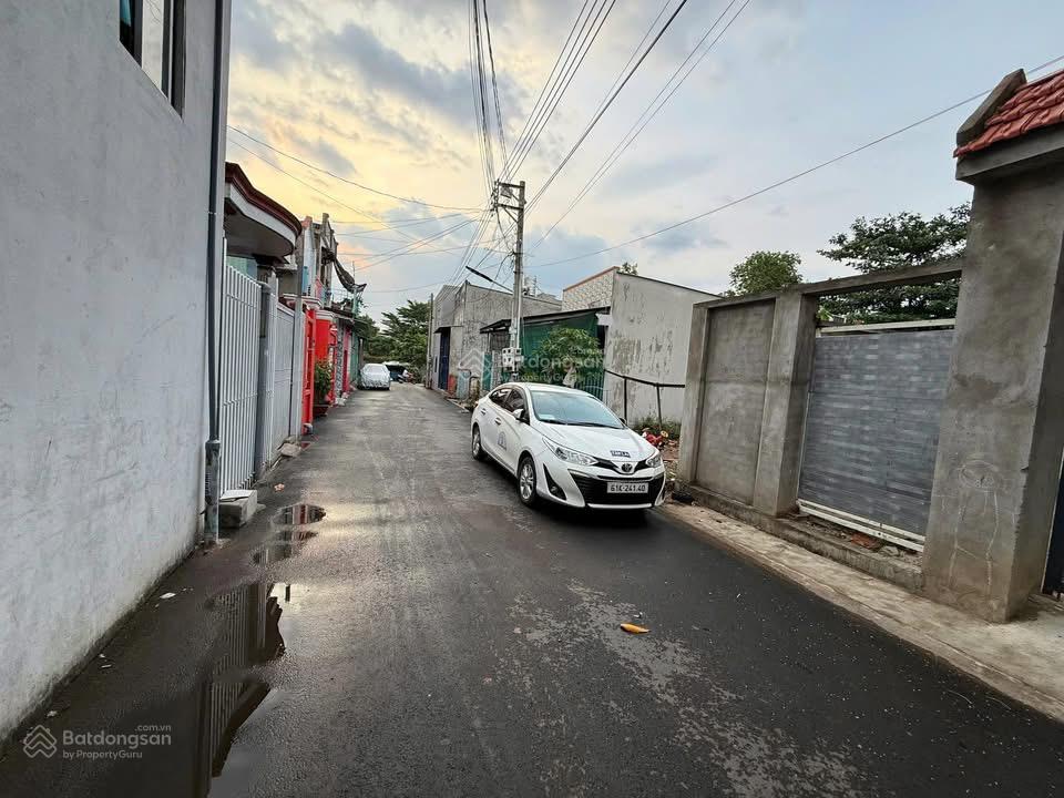 Đất đẹp 288m2 góc 2mt ngang 15m đường nhựa sát khu B KTX đại học quốc giá