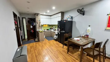 Chị Minh bán căn 2 ngủ tòa Homecity Trung Kính, có slot ô tô, dt 72m giá 8,2 tỷ. Lh: 0988 982 ***
