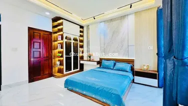 Bán nhà mặt tiền kinh doanh Triệu Quang Phục phường 11 quận 5, DT: 4x17m, 3 lầu, giá 17.5 tỷ