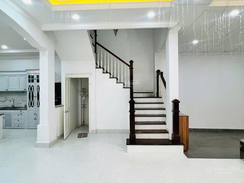 Định Cư Nước Ngoài Chính Chủ Biệt Thự Liền Kề Hưng Thái Phú Mỹ Hưng - 7x18m Giá tốt nhất khu 31 Tỷ