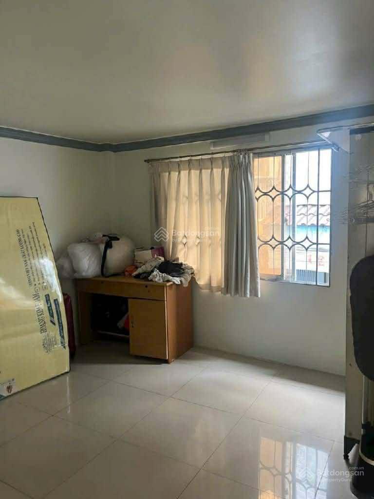 Nhà hẻm xe hơi sát trục Bùi Minh Trực Quận 8- 3 Lầu, 3 PN- chỉ 5T8