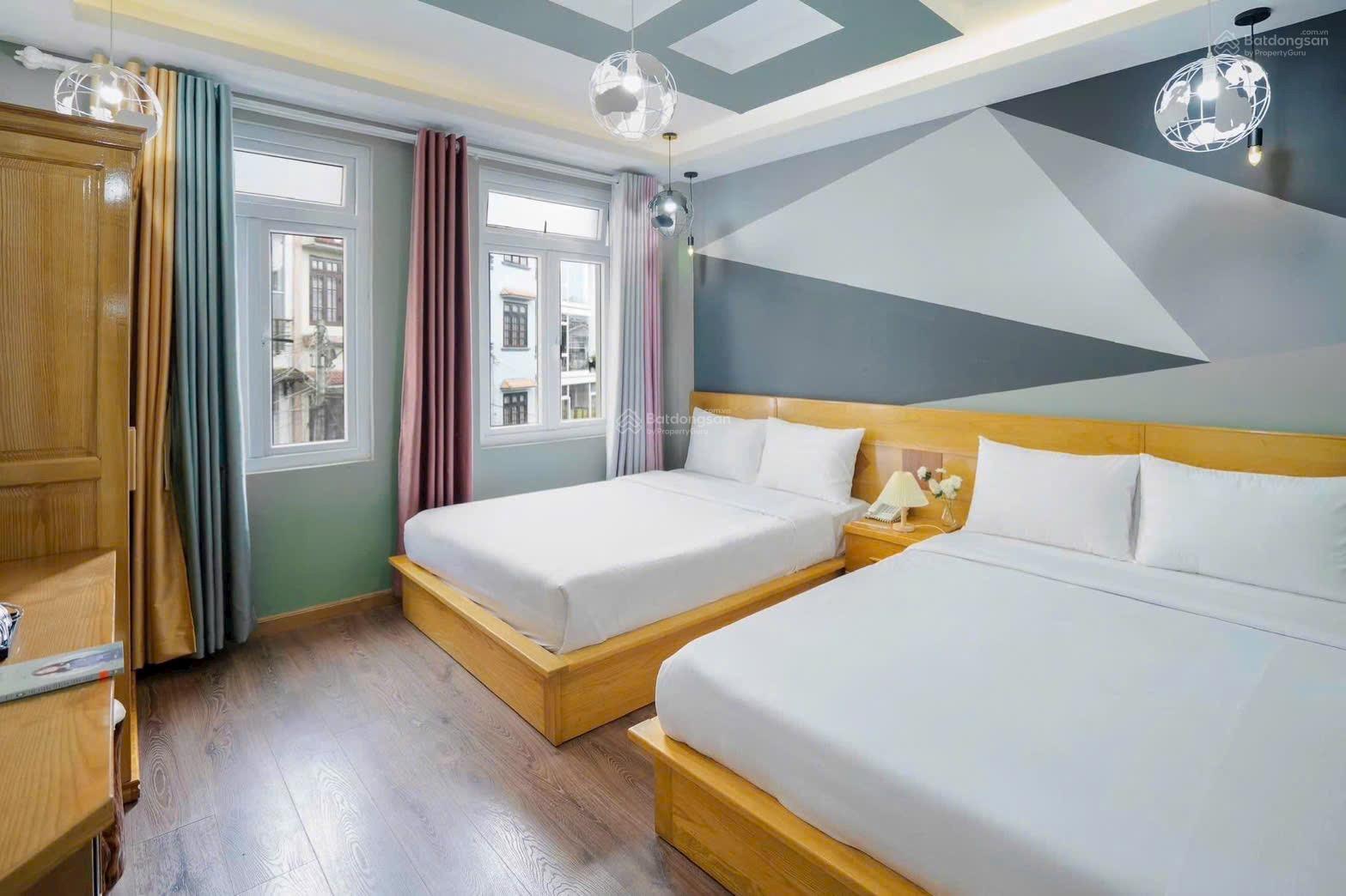 Bán nhanh khách sạn kinh doanh tốt tại KQH Hoàng Văn Thụ - Đà Lạt giá tốt đi nước ngoài định cư