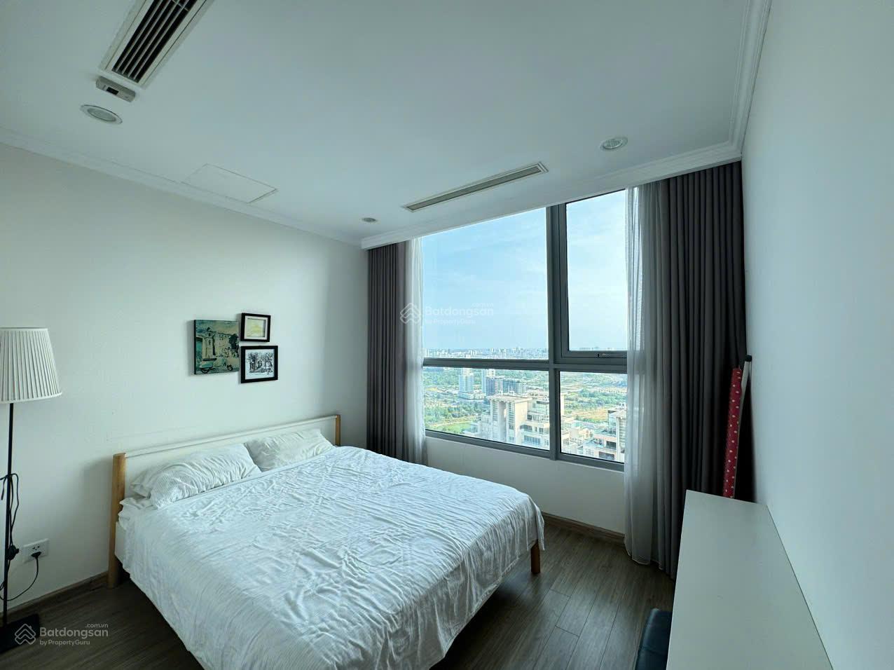 Bán gấp căn hộ 1PN, 1WC tại Vinhomes Central Park, giá tốt 8,2 tỷ, 53m2 Bán gấp căn hộ 1PN, 1WC tại Vinhomes Central Park, giá tốt 8,2 tỷ, 53m2