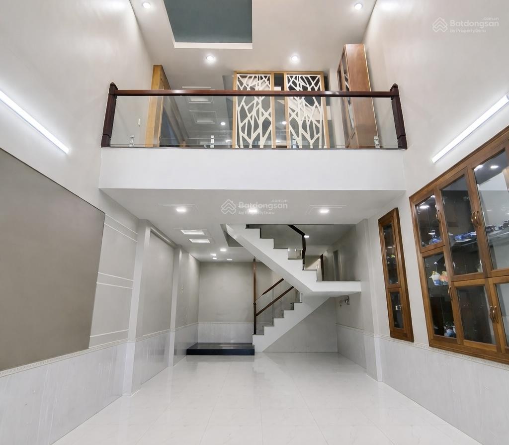 Gấp bán - giá tốt - DT 101m2 - 5 tầng - HXH 8m - CMT8 - Tân Bình - chỉ nhỉnh 18 tỷ