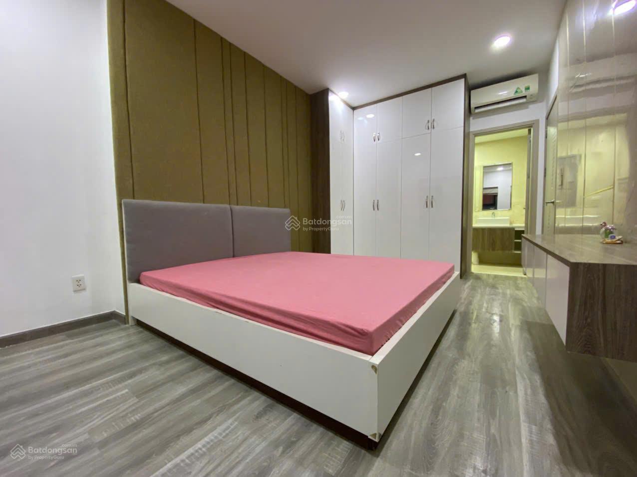 Bán căn hộ 3 phòng ngủ Riva Park Quận 4  106m², full nội thất cao cấp, nhà mới đẹp giá 7.5 tỷ