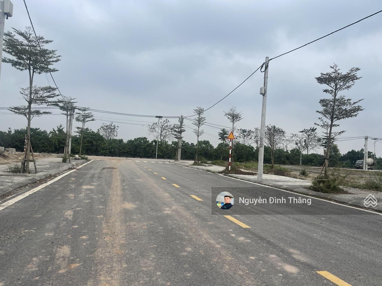 Chính chủ bán 99m2 dragon dự án truscity , ngay ecopark vòng xuyến Văn Giang giá siêu rẻ