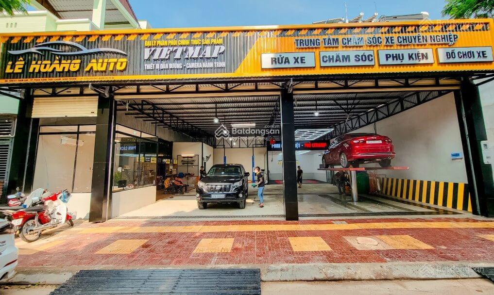 Cho thuê nhà mặt phố Nguyễn Trãi, mặt tiền 12m, dt 250m2x 6tầng, view đỉnh giá tốt Cho thuê nhà mặt phố Nguyễn Trãi, mặt tiền 12m, dt 250m2x 6tầng, view đỉnh giá tốt