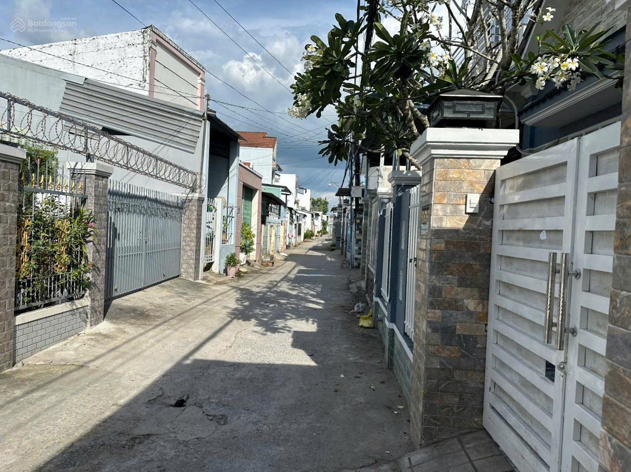 Nhà hẻm ô tô 119 m2 2,9 tỷ  Mậu Thân 1 phường Phước Hậu, P 3 cũ, Tỉnh Vĩnh