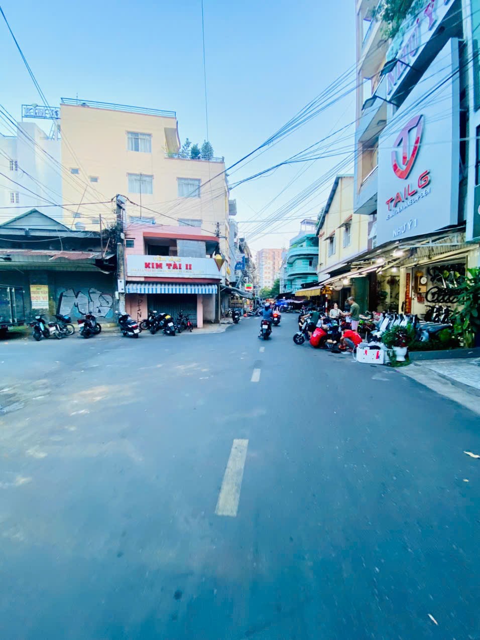 BÁN NHÀ 4 TẦNG MẶT TIỀN CHỢ BIÊN HOÀ - TRỤC ĐƯỜNG NGUYỄN THỊ HIỀN. PHƯỜNG TRẤN BIÊN.