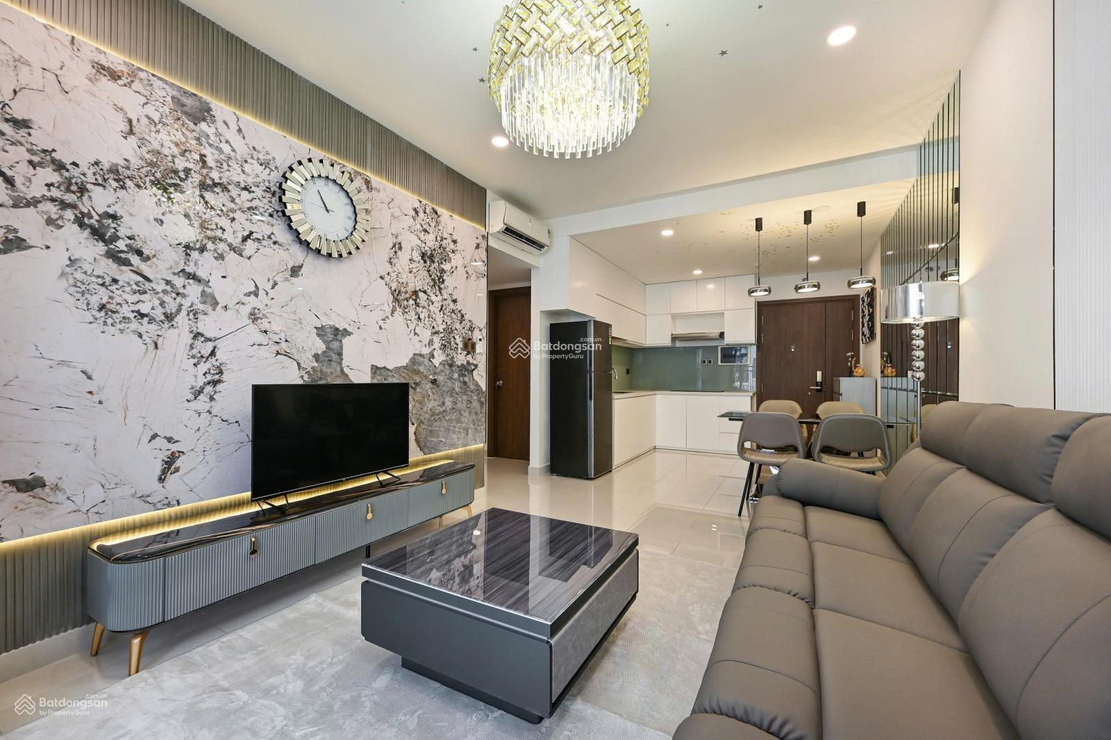 Bán gấp căn hộ chung cư Melody, Q. Tân Phú, 69m2, 2PN, 2WC giá bán 3tỷ7 LH: 0934 144 *** Hương