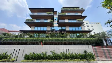 TÒA NHÀ MỚI XÂY NGAY KHU THẢO ĐIỀN QUẬN 2 CŨ