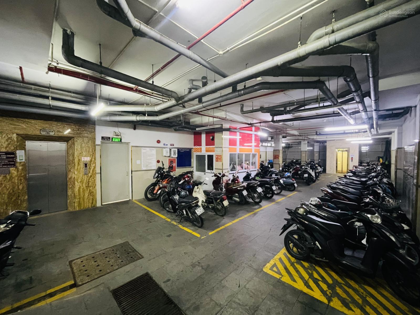 Toà nhà CHDV mặt tiền Thoại Ngọc Hầu Hòa Thạnh Tân Phú 93P 8 tầng hầm thang máy 600m2 giá 135 tỷ.