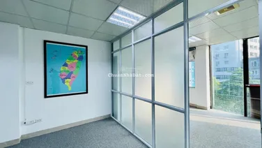 Chính chủ cho thuê văn phòng mặt đường Khương Đình, liên hệ ngay